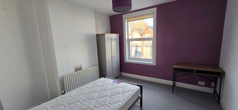 Flat Beeston Road in Nottingham