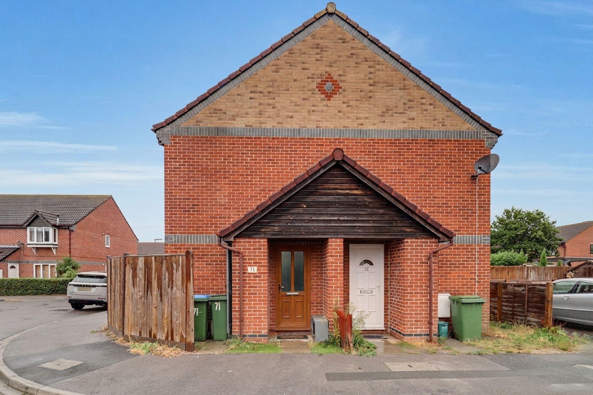 House Cambridge Road in Elmbridge