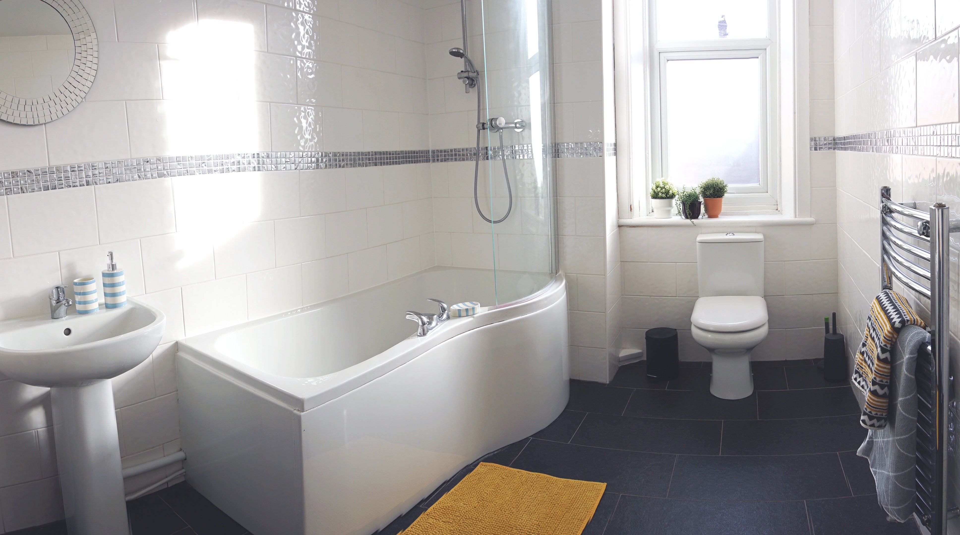 Flat Simonside Terrace in Newcastle upon Tyne