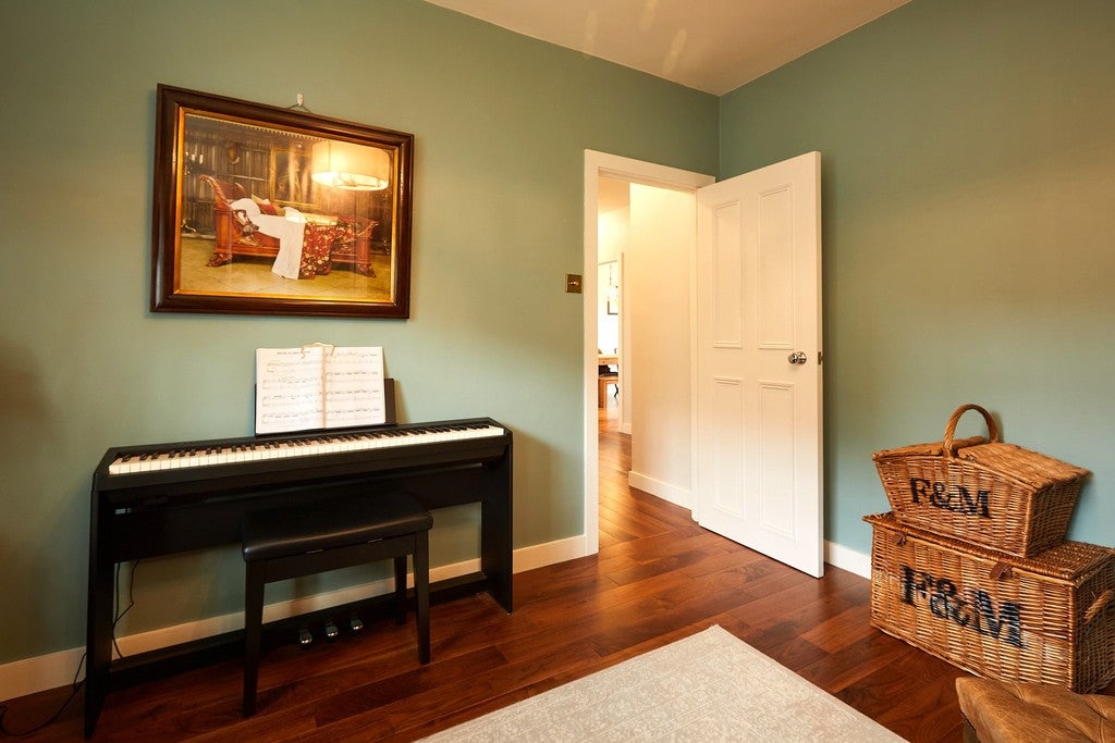 Flat Canonbury Road in Greater London