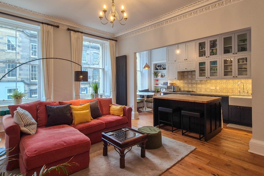 Flat Broughton Street in City of Edinburgh