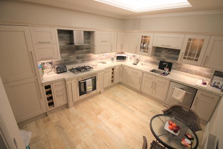 Flat Sandy Lane in Warwick