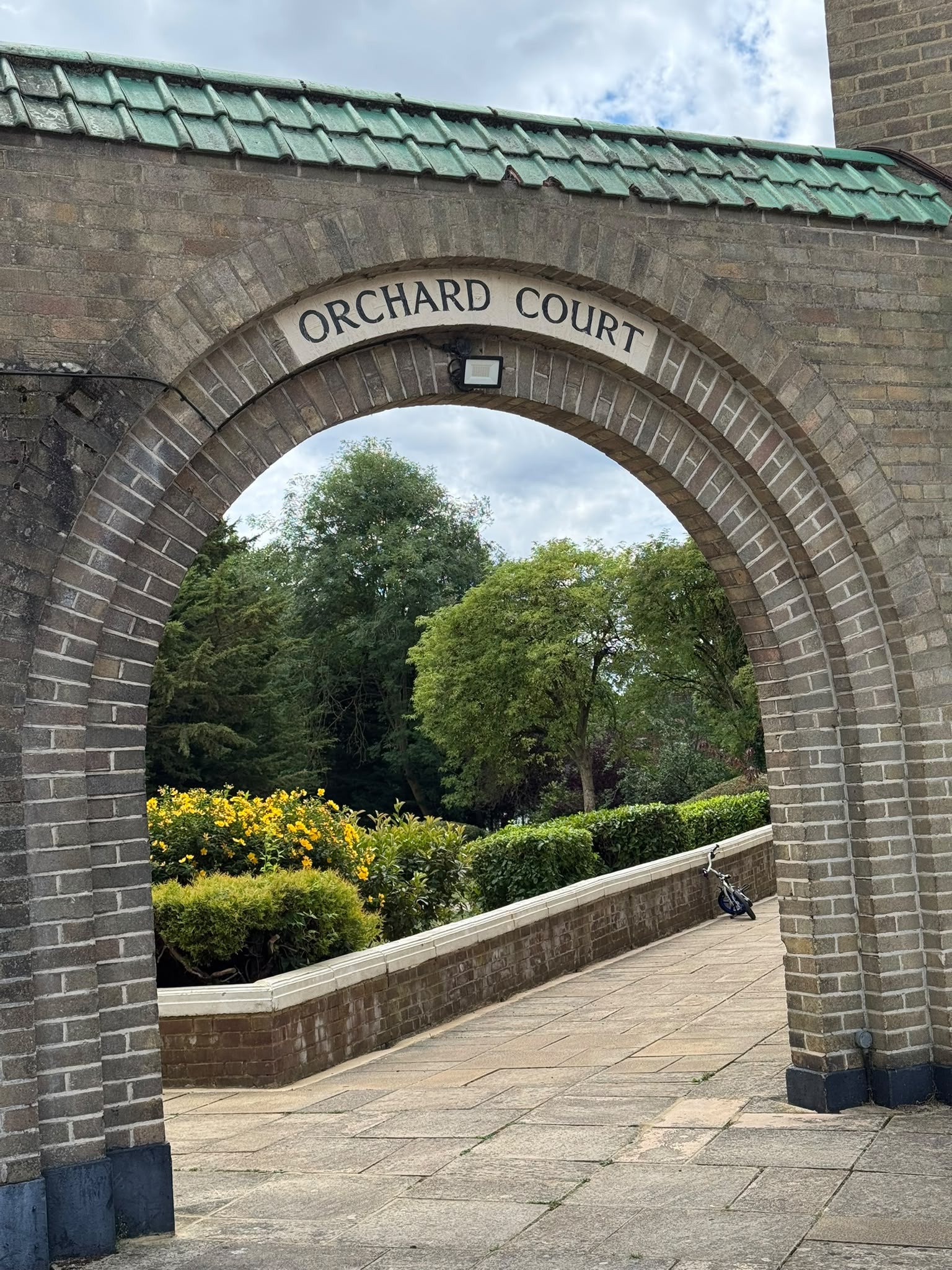 Flat Orchard Drive in London