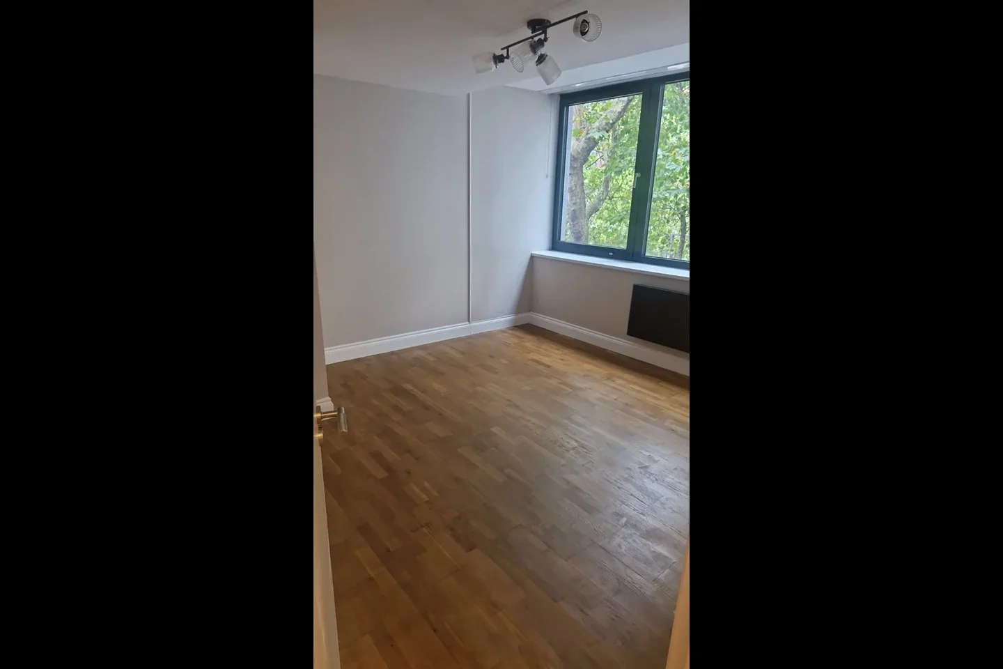 Flat Newington Causeway in Greater London