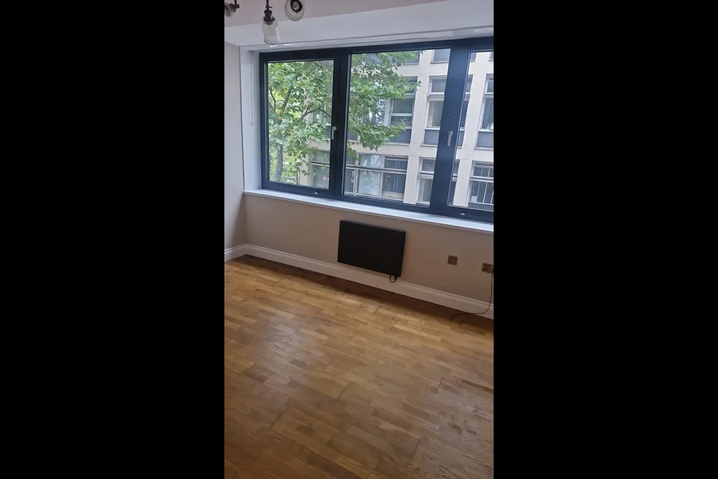 Flat Newington Causeway in Greater London