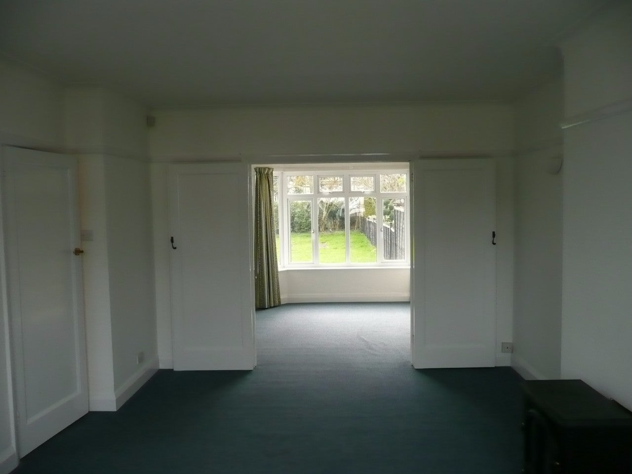House Rowlands Avenue in Greater London