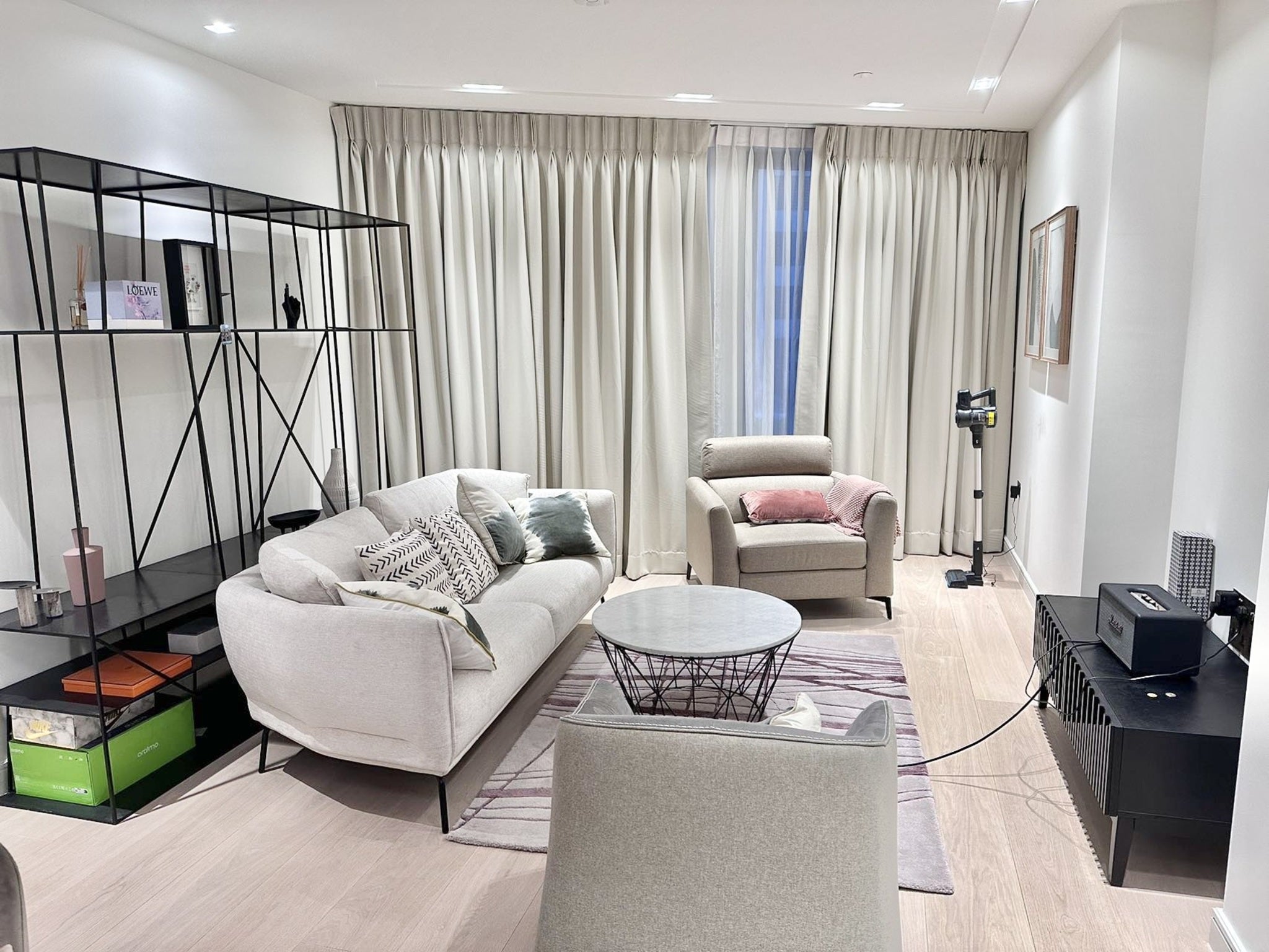 Flat Portugal Street in City of Westminster
