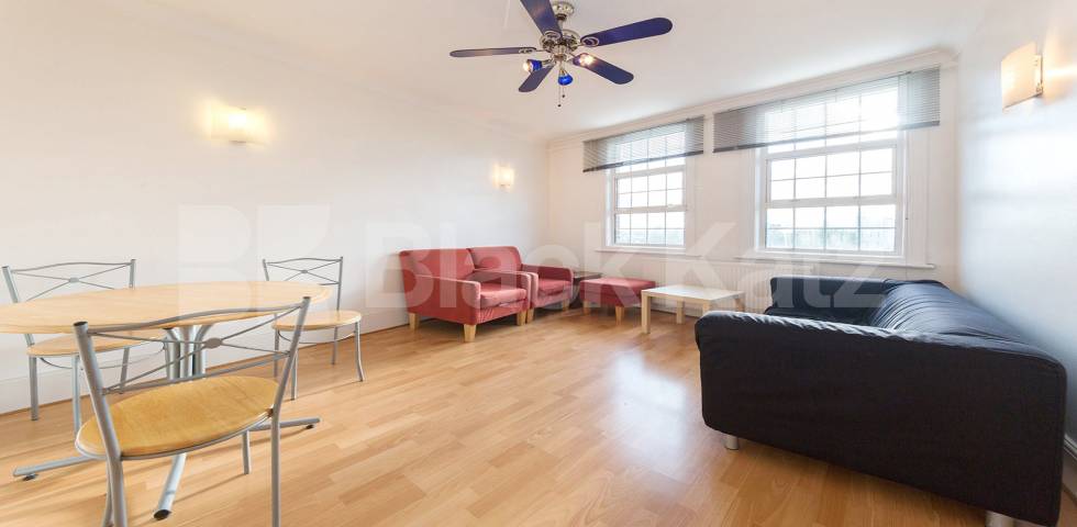 Flat Iverson Road in Greater London