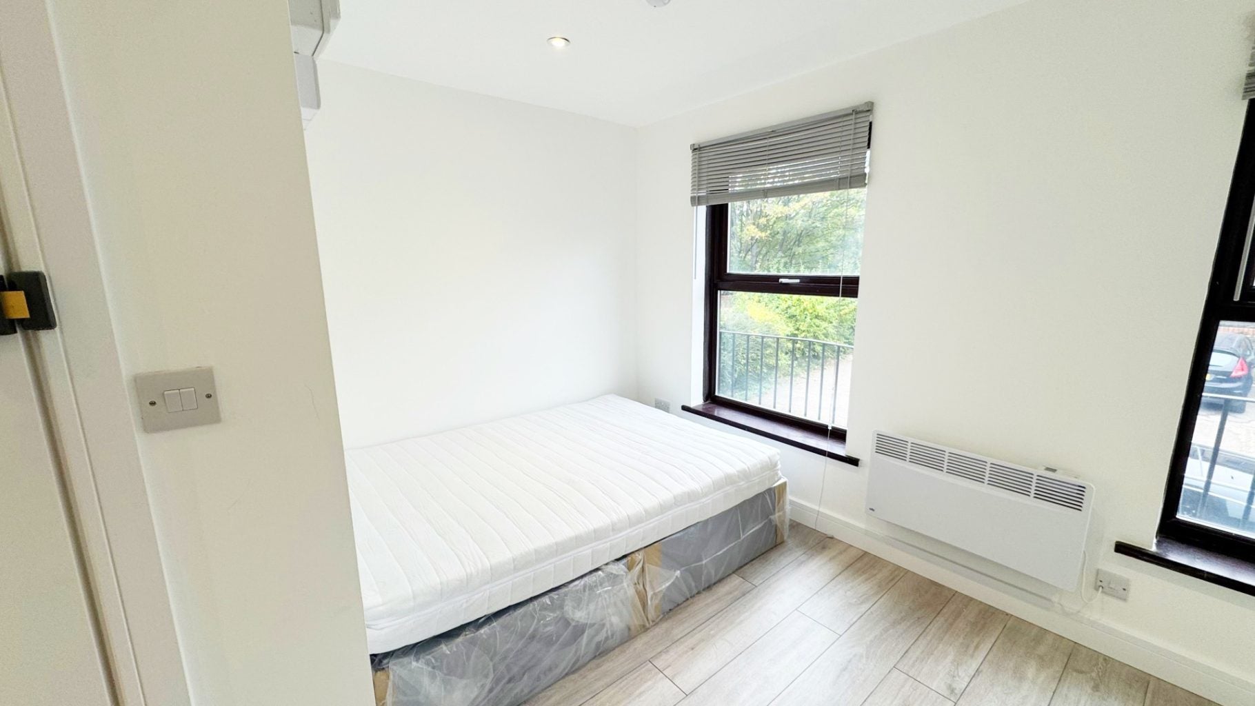 Flat Edmeston Close in Greater London