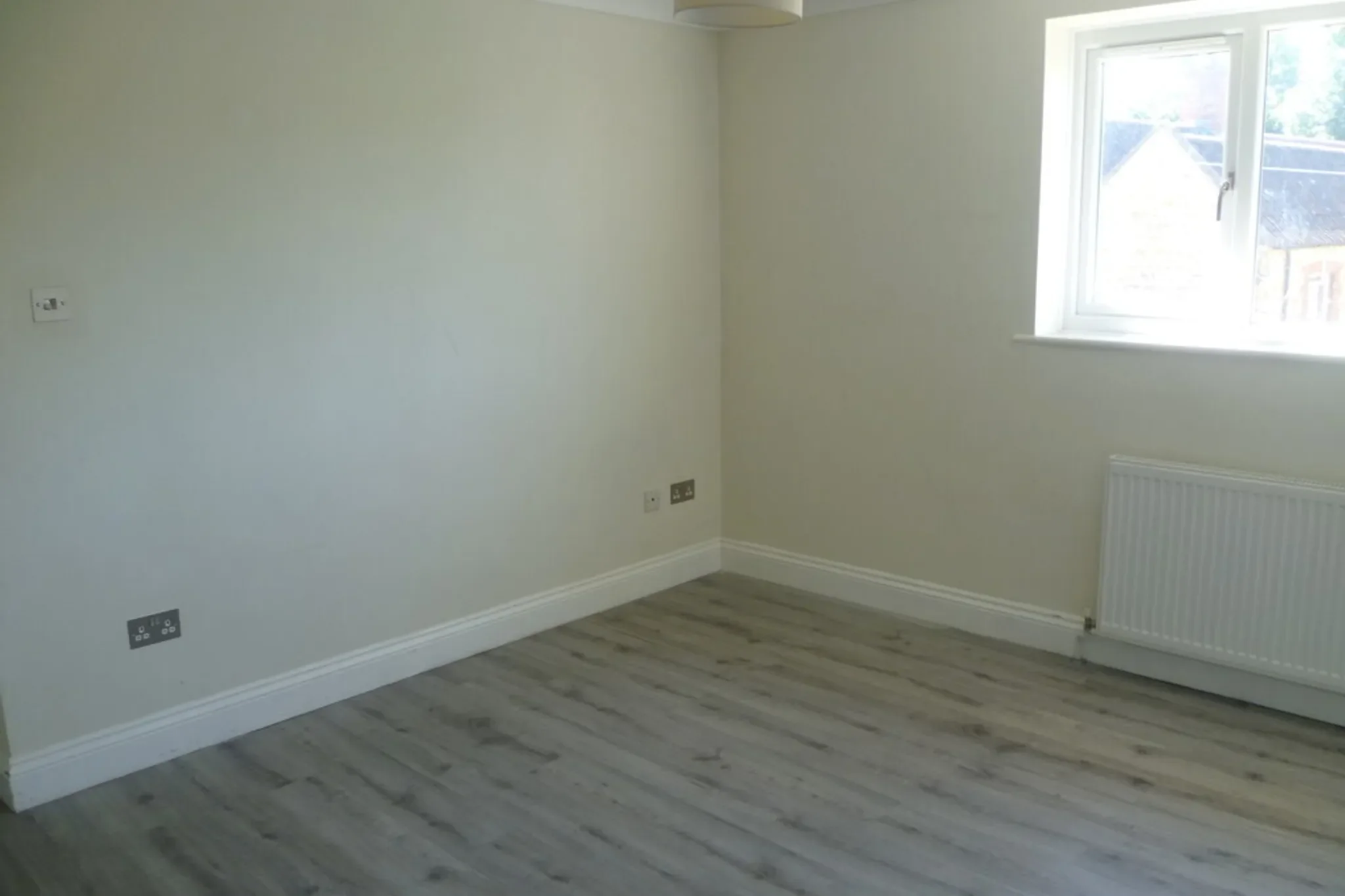 Flat Millbrook Gardens in Castle Cary