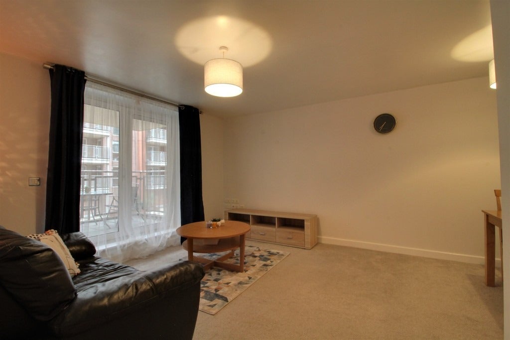 Flat Regent Place in Birmingham