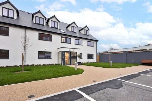 Flat South Road in Folkestone and Hythe District
