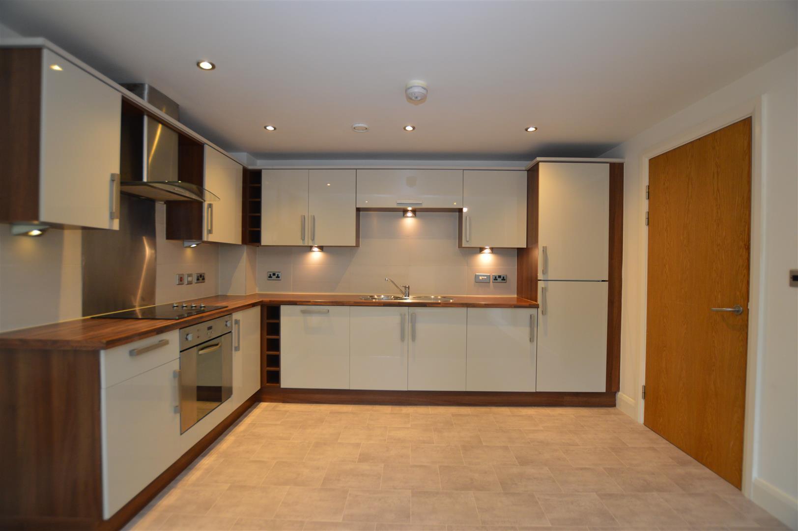 Flat Chatsworth Road in Chesterfield