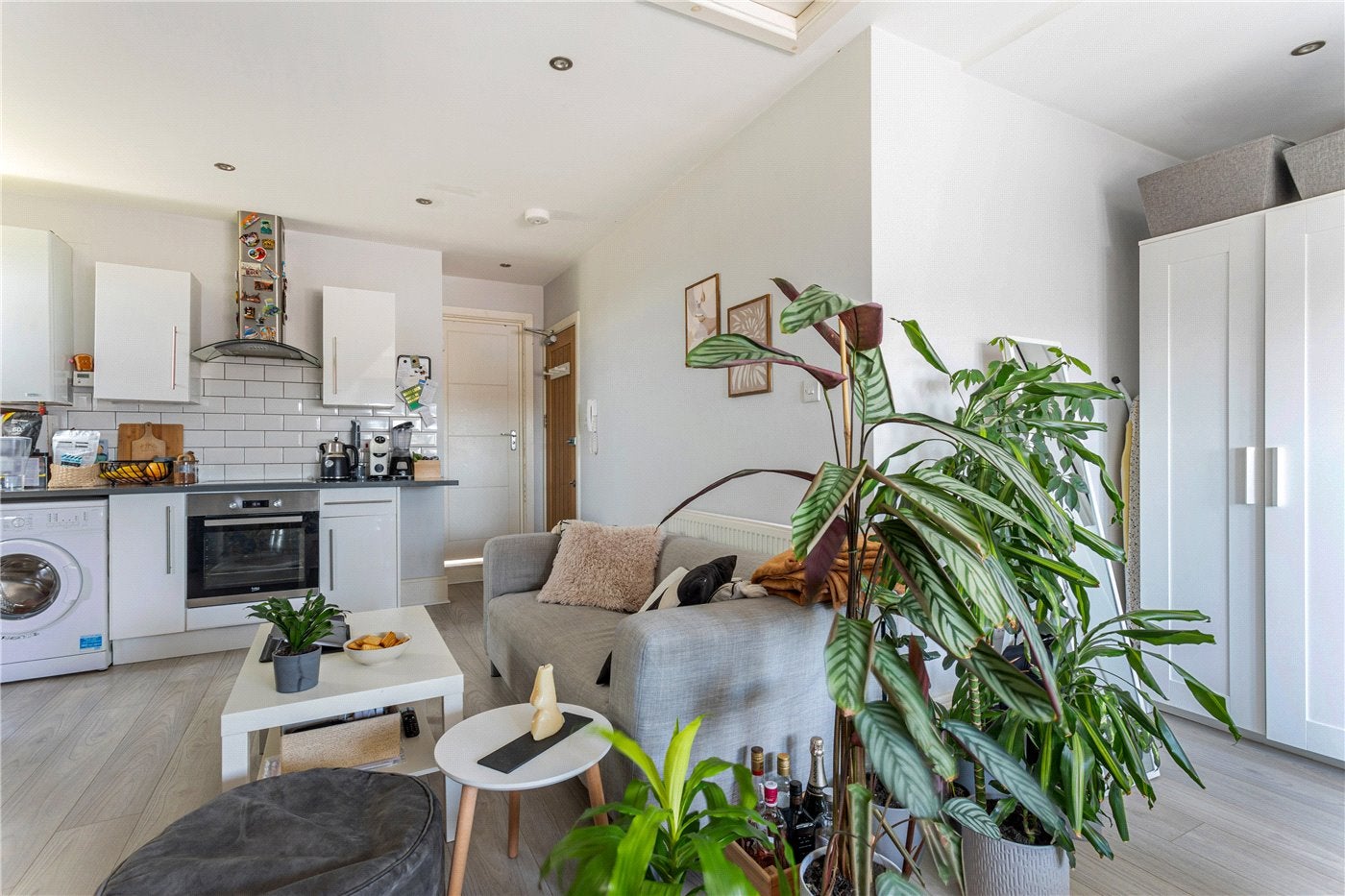 Flat Upper Tooting Road in Greater London