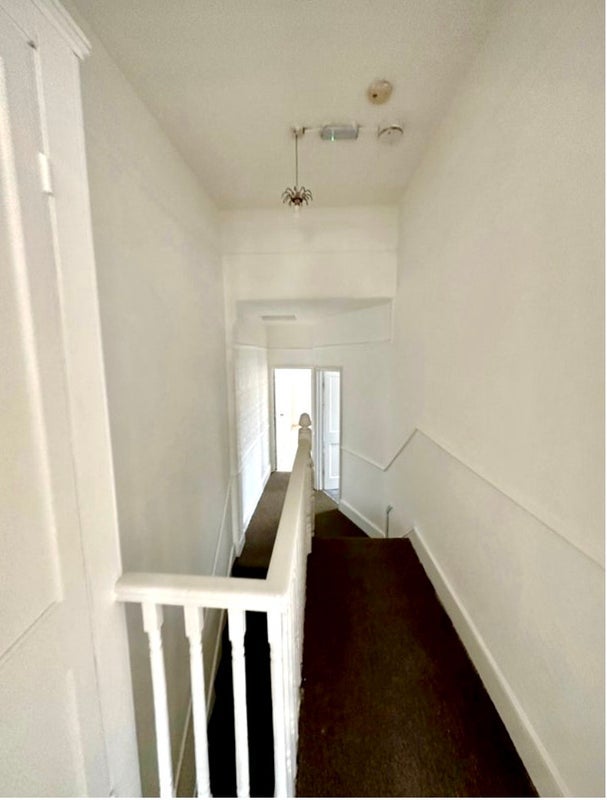 Room Lordsmead Road in Greater London