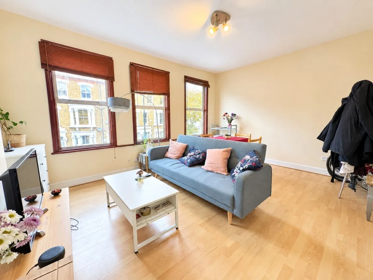 Flat Marlborough Road in Greater London