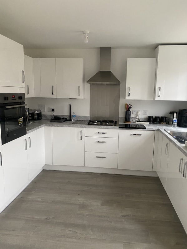 Room Wises Lane in Borough of Swale