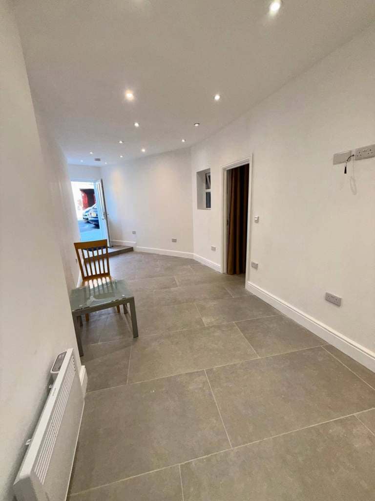 Flat West Hill in Greater London