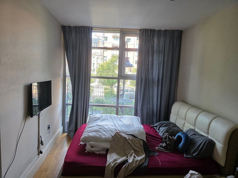 Room Whitworth Street West in Manchester
