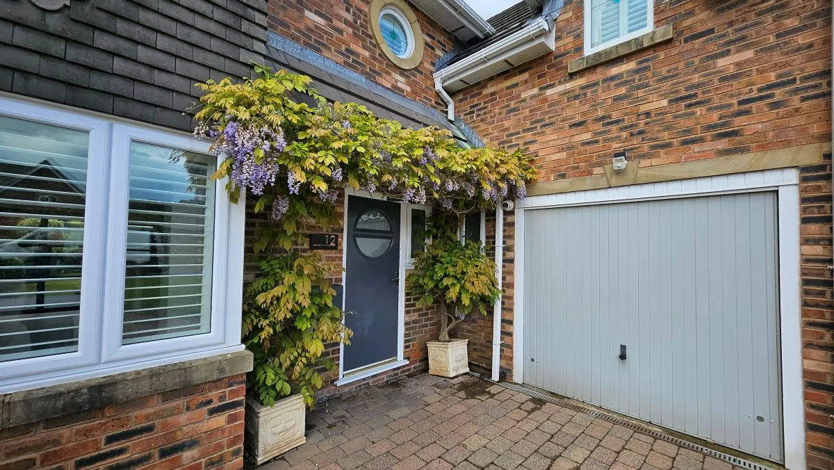 House Blackbrook Close in Chorley