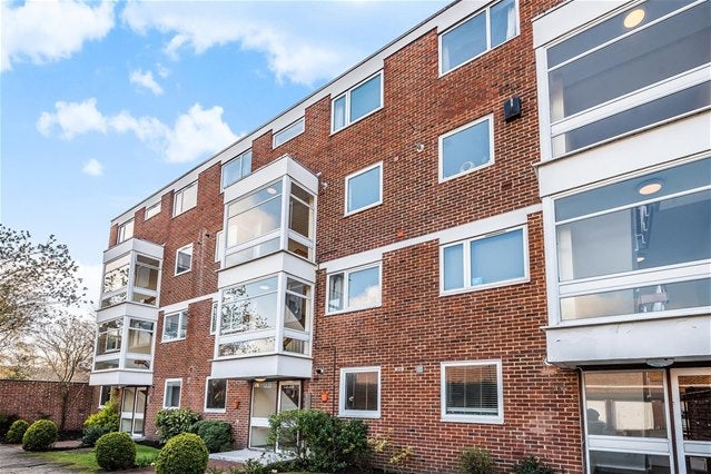 Flat Rodwell Road in London