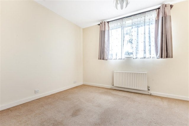 Flat Rodwell Road in London
