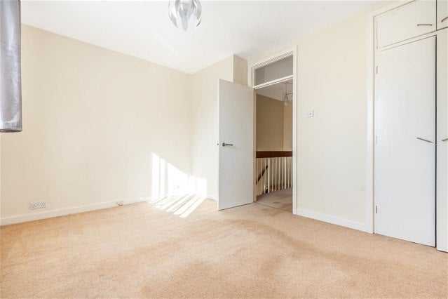 Flat Rodwell Road in London