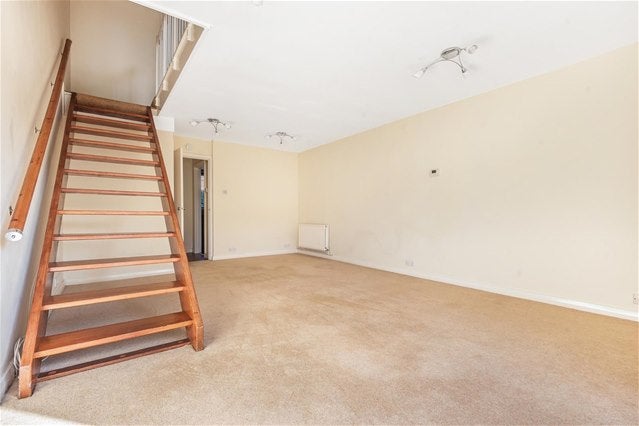 Flat Rodwell Road in London