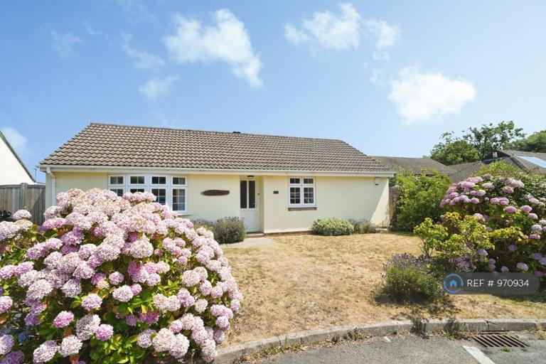 House Stirling Way in Christchurch