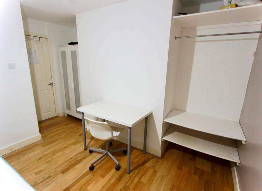 Room Goldings Crescent in Welwyn Hatfield