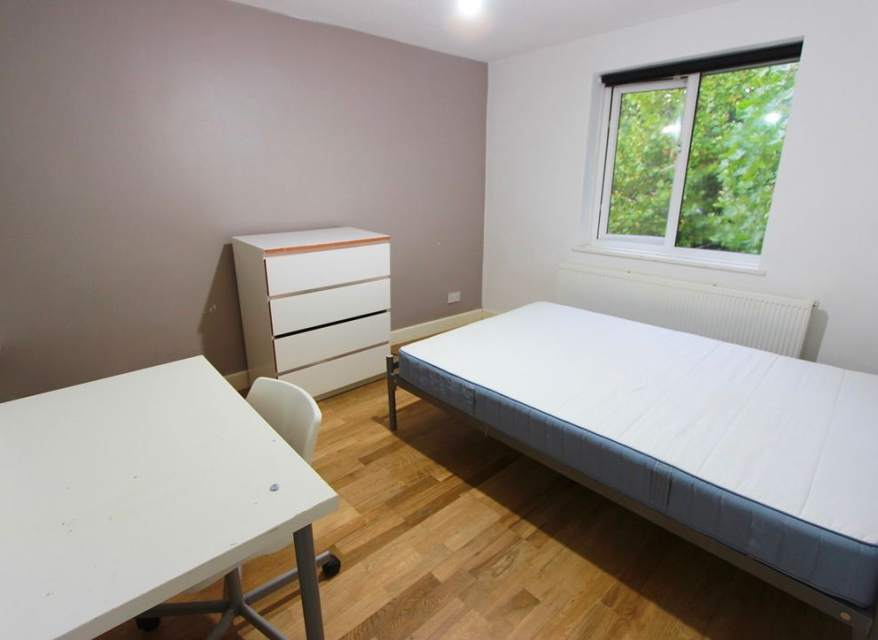Room Goldings Crescent in Welwyn Hatfield