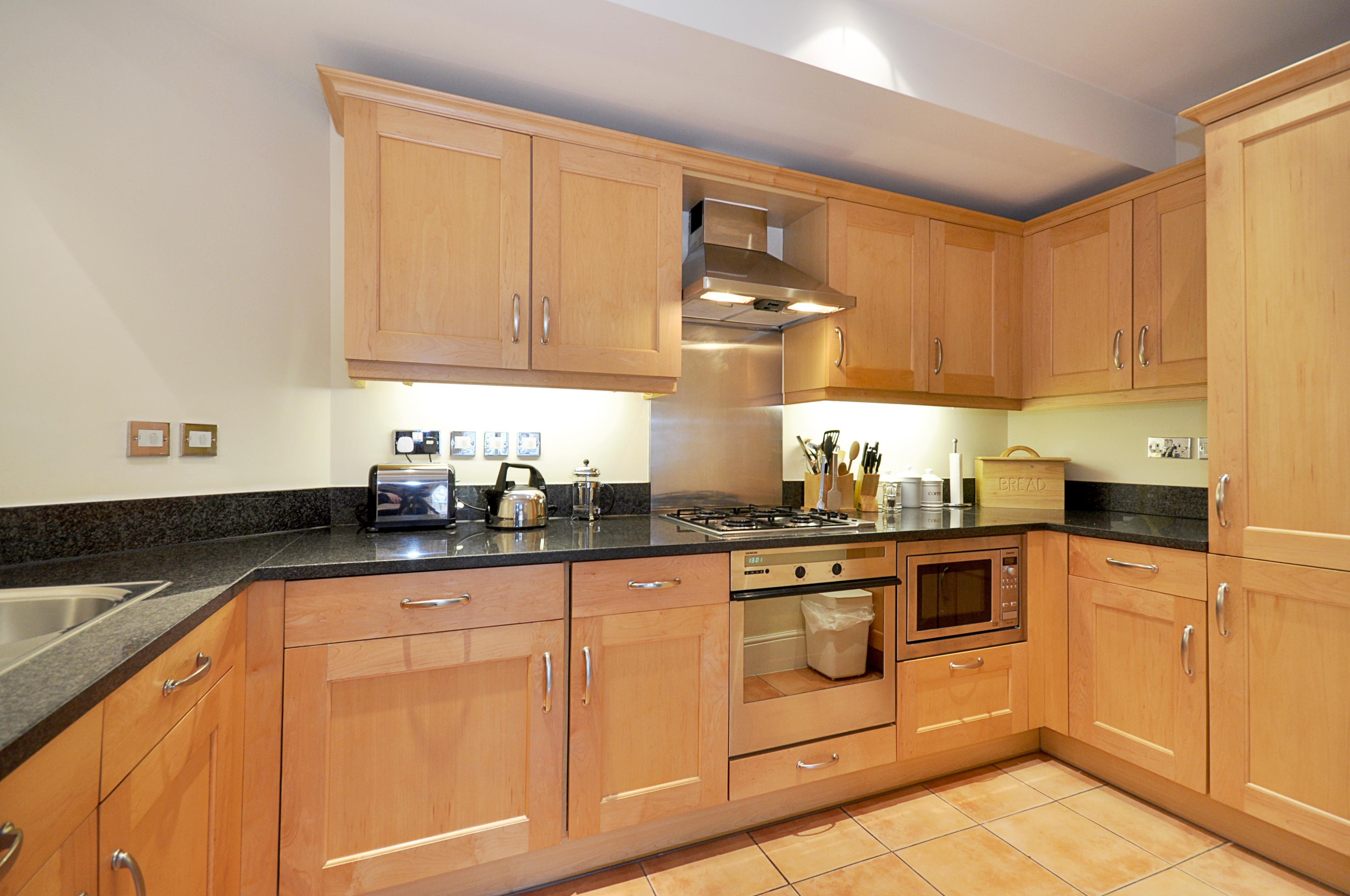 Flat Phillimore Walk in Greater London
