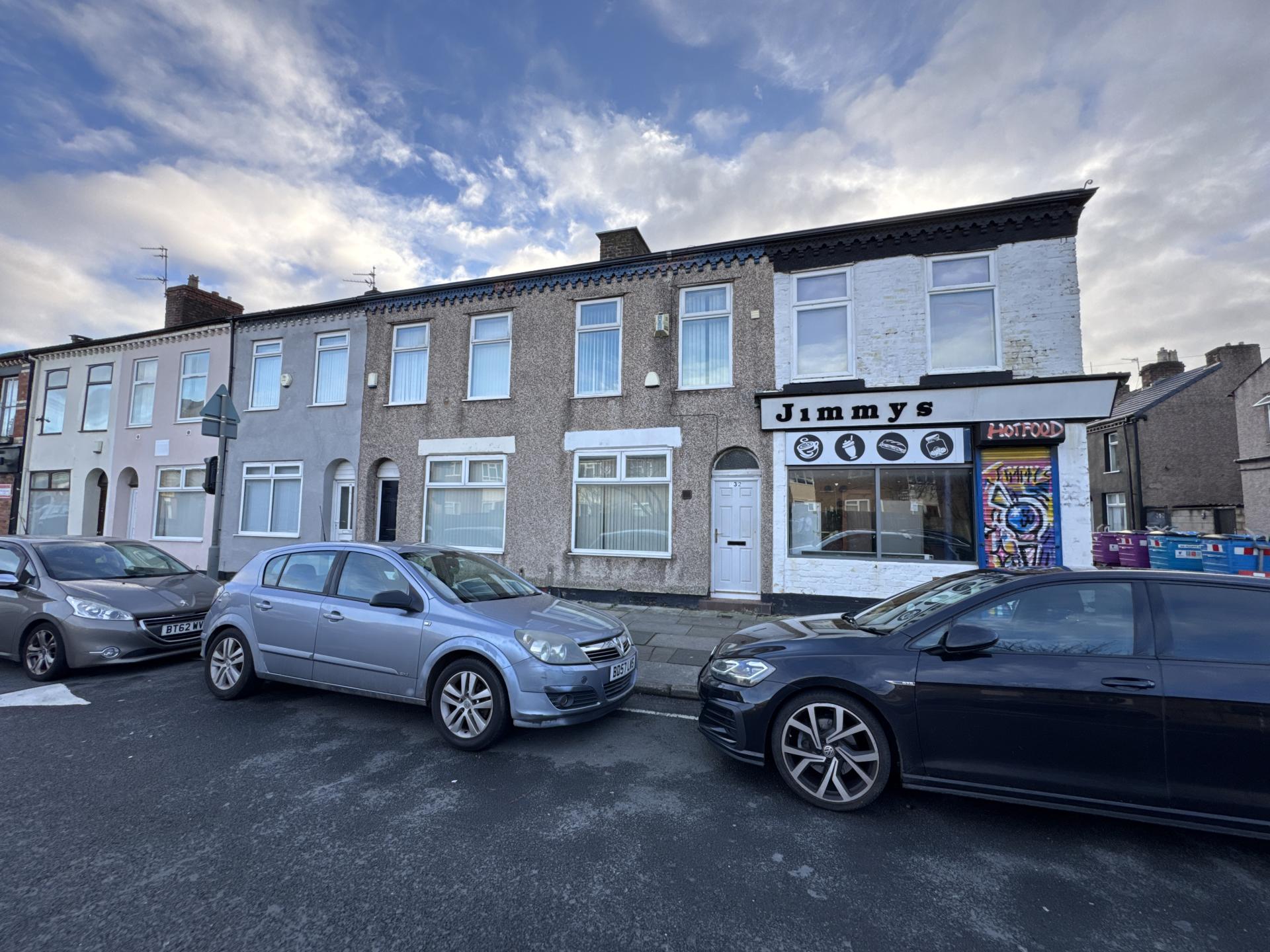 Room Cambria Street North in Liverpool