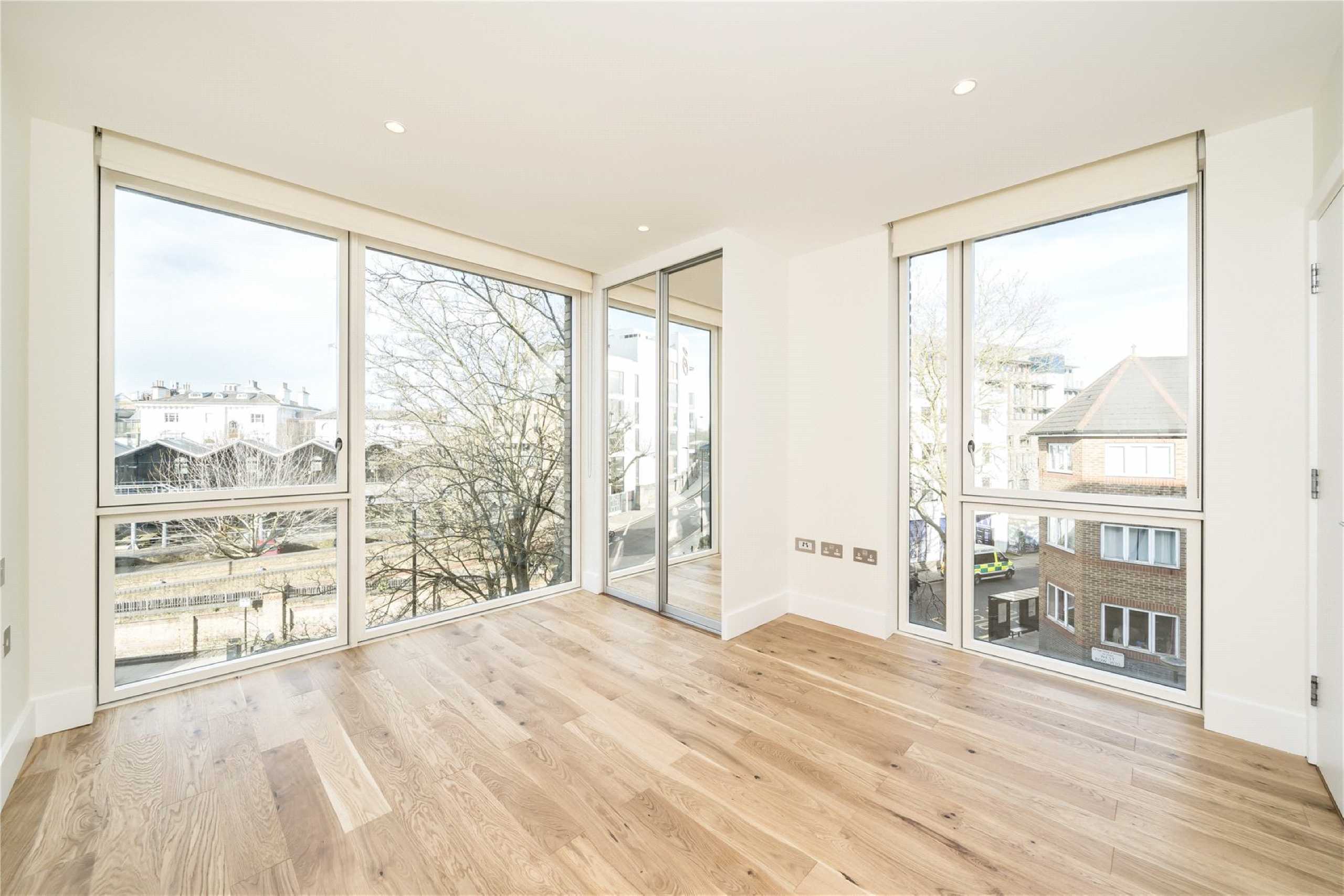Flat West Row in Greater London