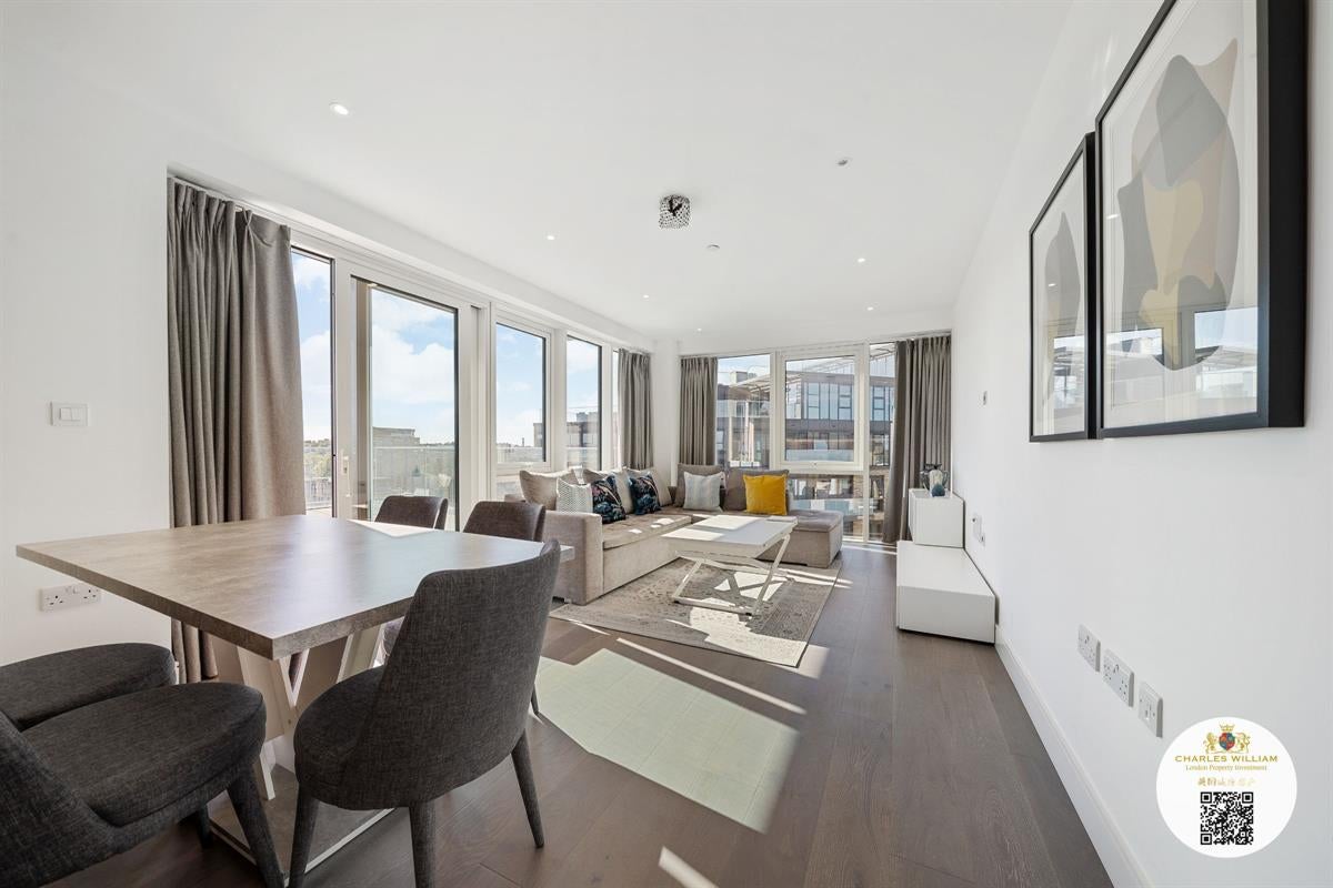 Flat Juniper Drive in Greater London