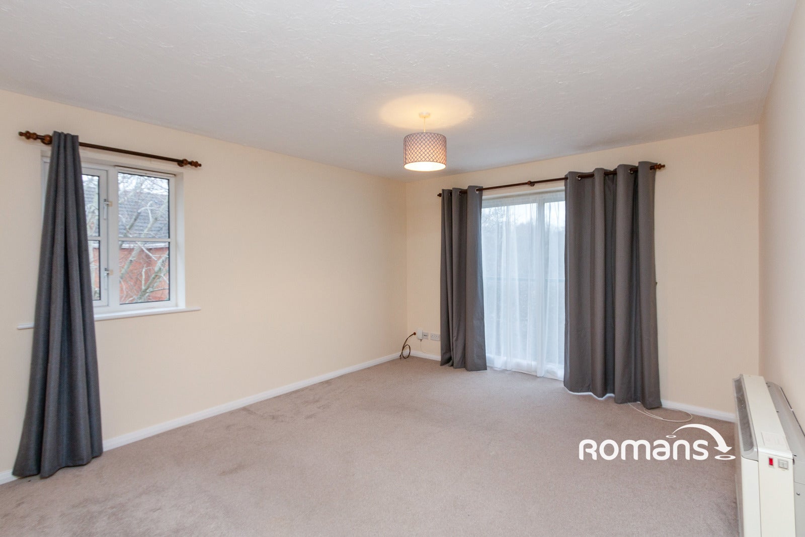 Flat Corfe Way in Rushmoor