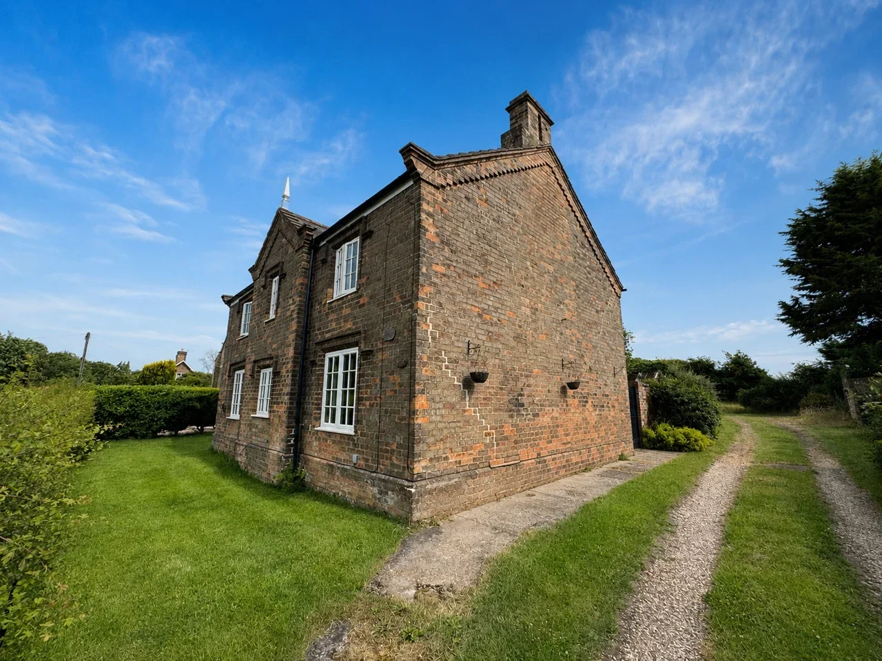 House Grasby Road in West Lindsey