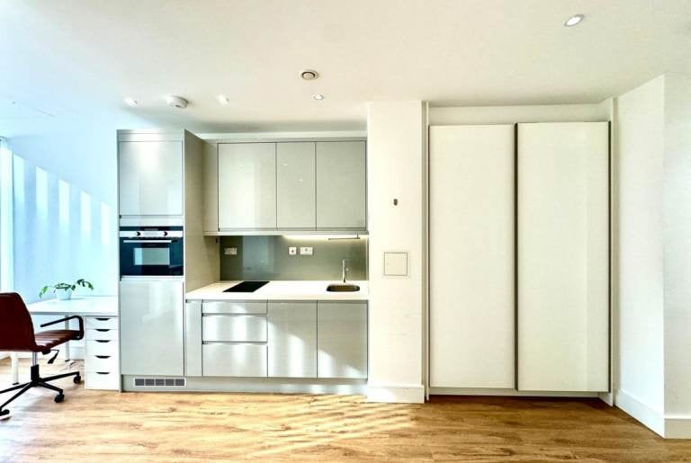 Flat West Gate in Greater London