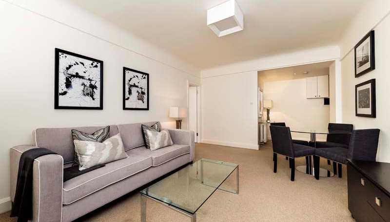 Flat Fulham Road in Greater London