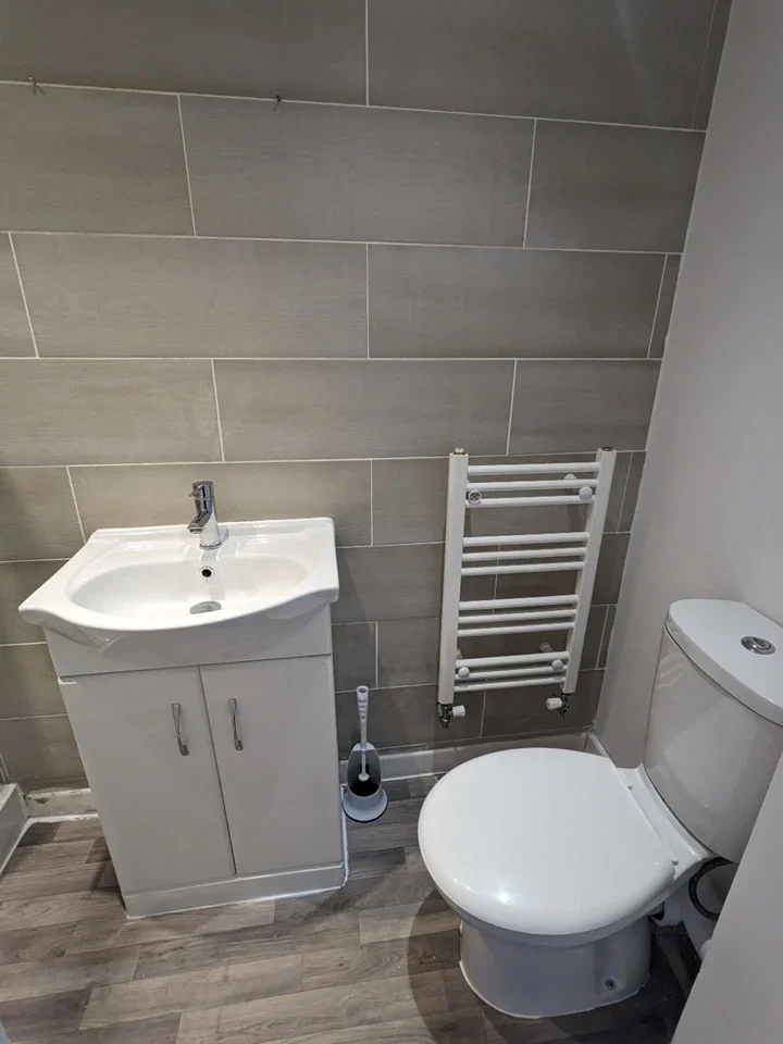 Room Walker Lane in Rotherham
