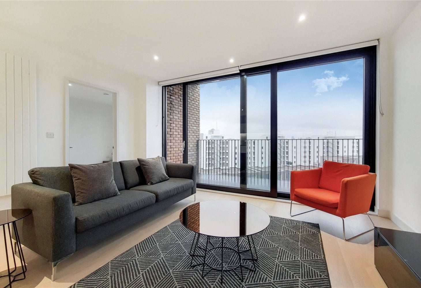 Flat Royal Crest Avenue in Greater London