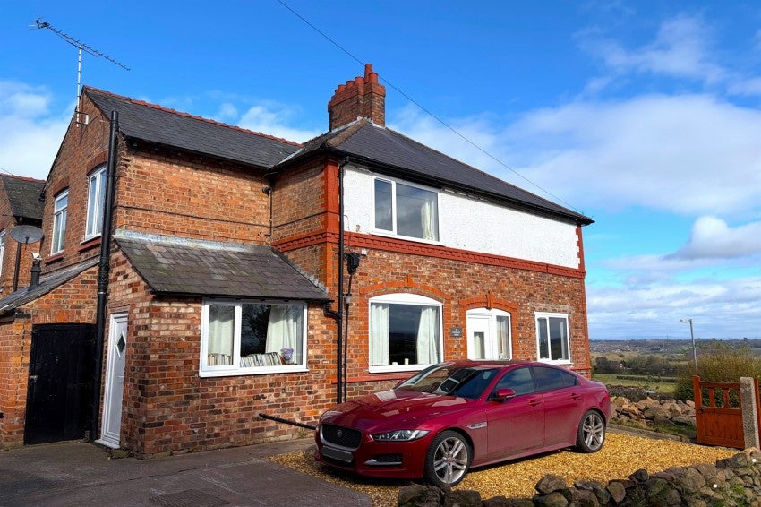 House Kingsley Road in Frodsham