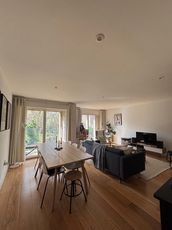 Room Westking Place in Greater London