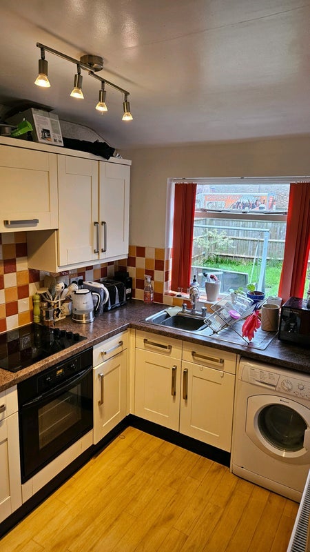 Room Stanstead Road in Greater London