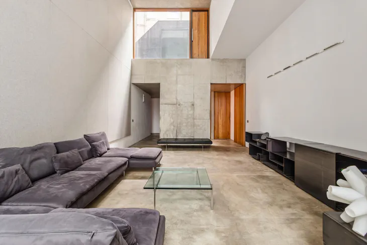 House Gosfield Street in City of Westminster