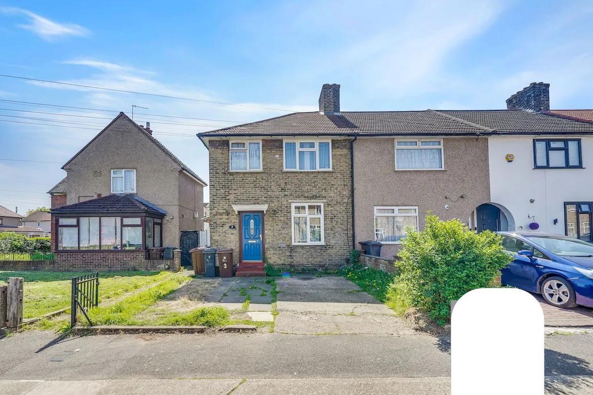 Flat Finnymore Road in Greater London