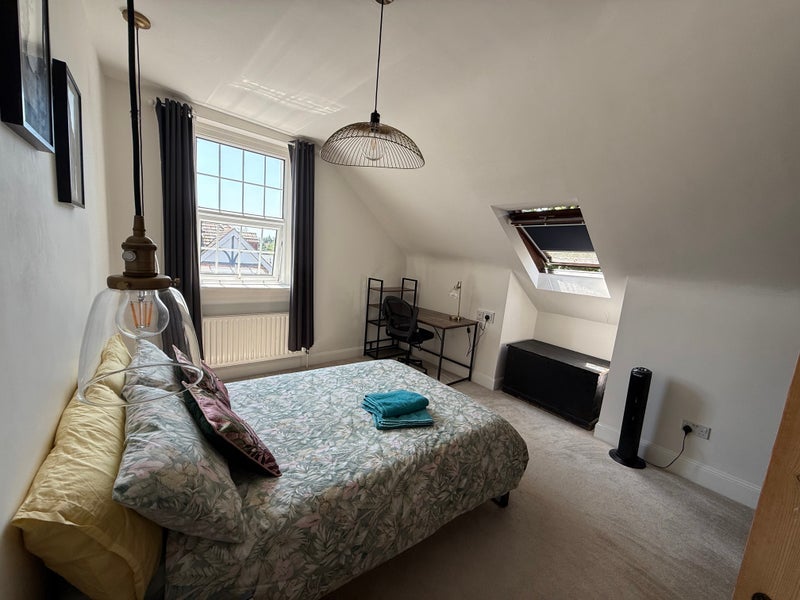 Room St John's Road in Bournemouth