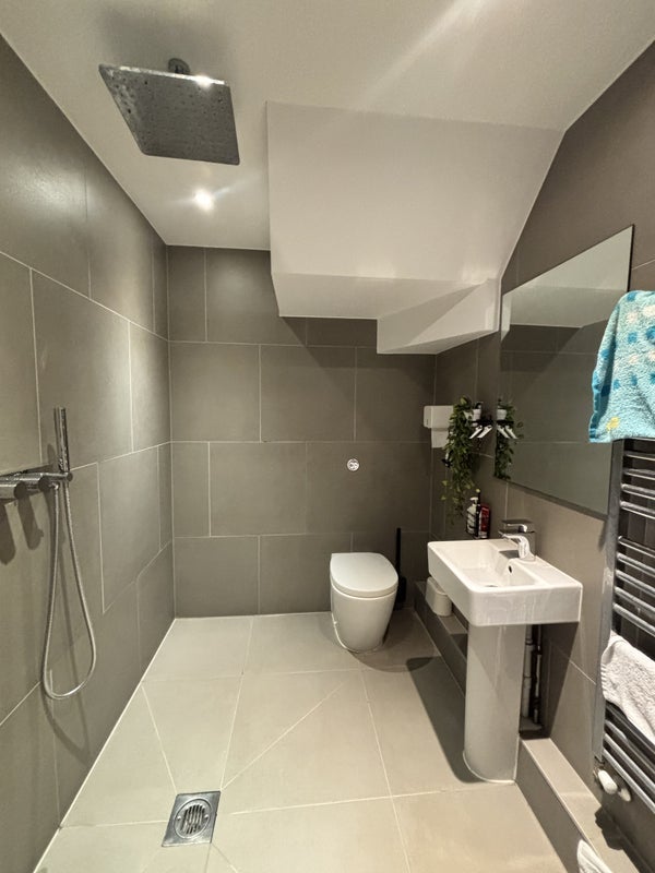 Flat Blackfriars Road in Greater London