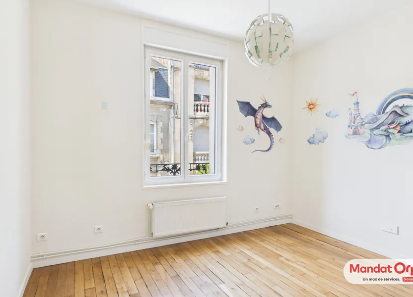Flat Rue de Thillois in Reims