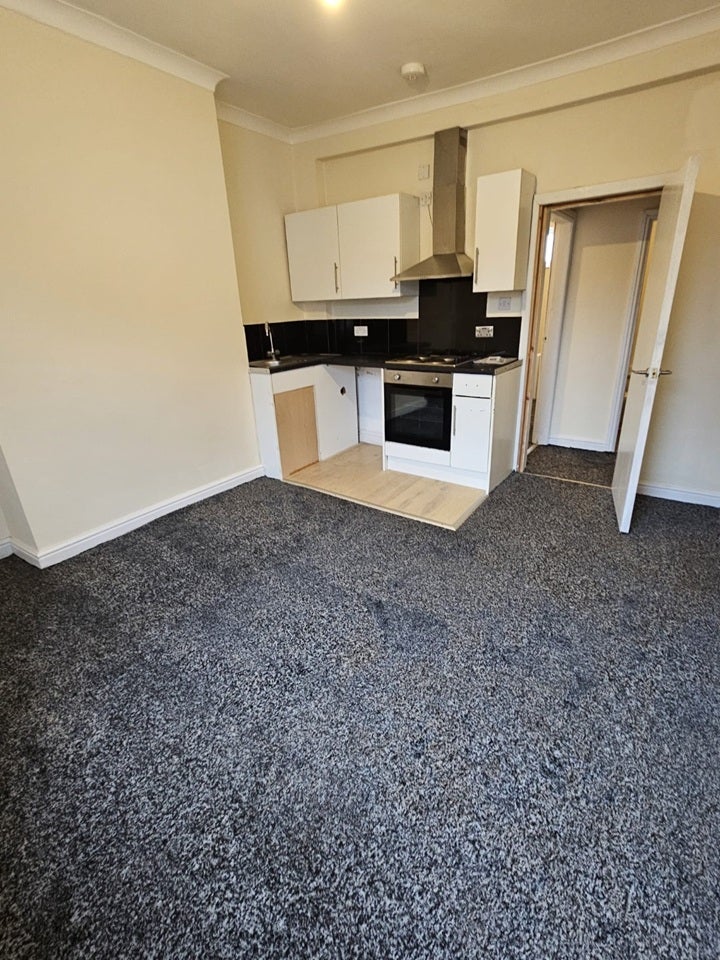 Flat Cleethorpe Road in Grimsby
